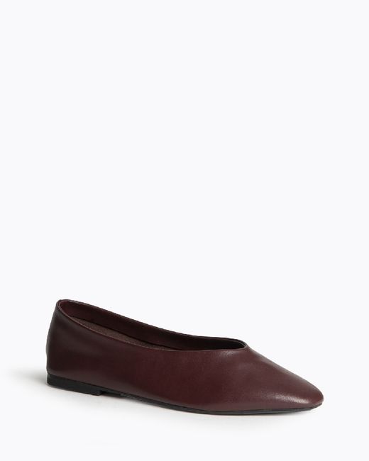 Ballerine plate Corina Bordeaux Modèle M5595
