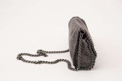 Bandolera Piel Cadena Color Gris