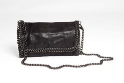 Sac à bandoulière à chaîne en cuir noir