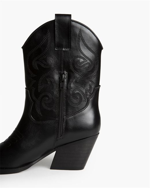 Botín estilo cowboy. Corina, Negro