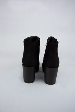 Botines con plataforma de color negro