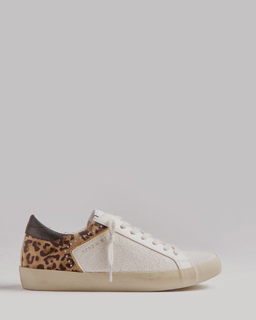 Deportiva Corina color Blanco-leopardo modelo M3501