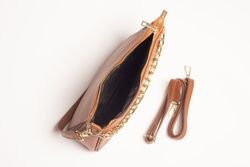 Petit Sac en Cuir Détail Chaîne Couleur Camel