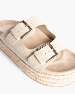 Sandalia de plataforma en Yute de color Beige de la marca Corina modelo M4395