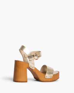 Sandalia Tacón Madera de Corina Color Oro Modelo M4410