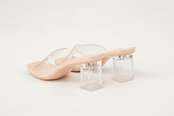 Sandalia Vinilo Beige transparente con tacón Bajo