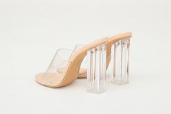 Sandale en vinyle avec talon beige transparent