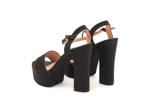 Sandalias de tacón alto y plataforma color negro