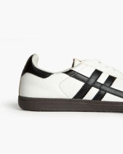 Baskets Couleur Blanc-Noir Corina Modèle M5520