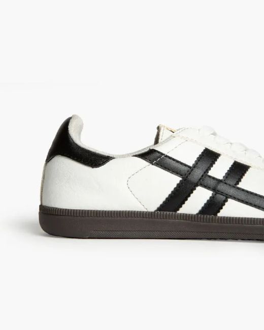 Baskets Couleur Blanc-Noir Corina Modèle M5520