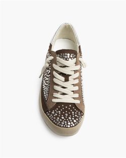 Zapatilla deportiva café estilo retro Corina modelo M6504
