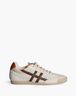 Zapatilla Deportiva Calada Beige-café Corina Modelo M6035