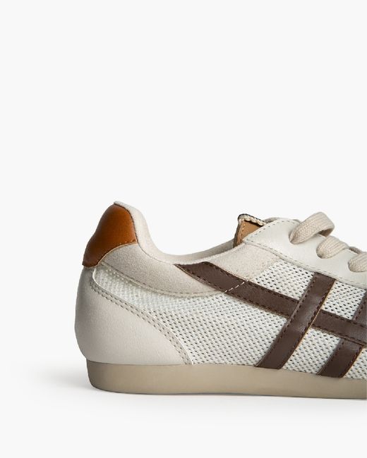 Zapatilla Deportiva Calada Beige-café Corina Modelo M6035