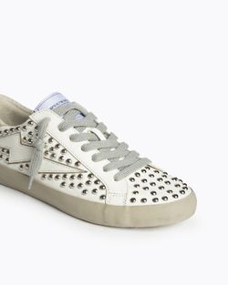 Chaussures de sport cloutées Corina White Lightning, modèle M5501